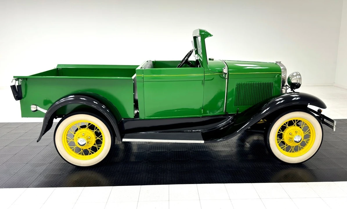 1931 Ford Model A Pickup & Model AA - Image 6 of 12