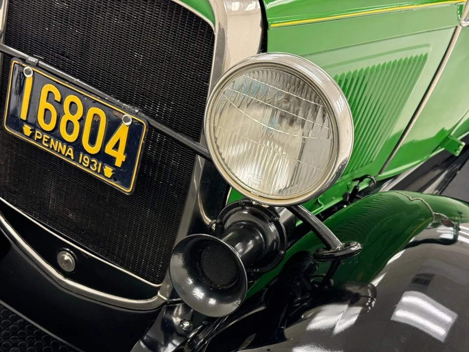 1931 Ford Model A Pickup & Model AA - Image 10 of 12