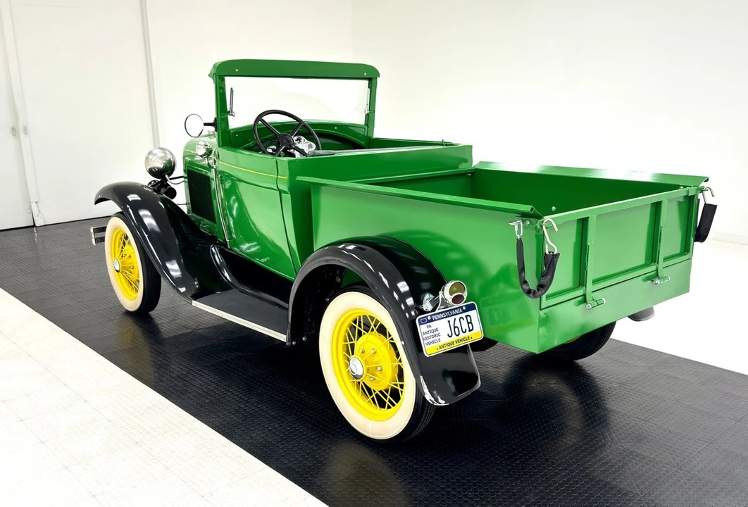 1931 Ford Model A Pickup & Model AA - Image 3 of 12