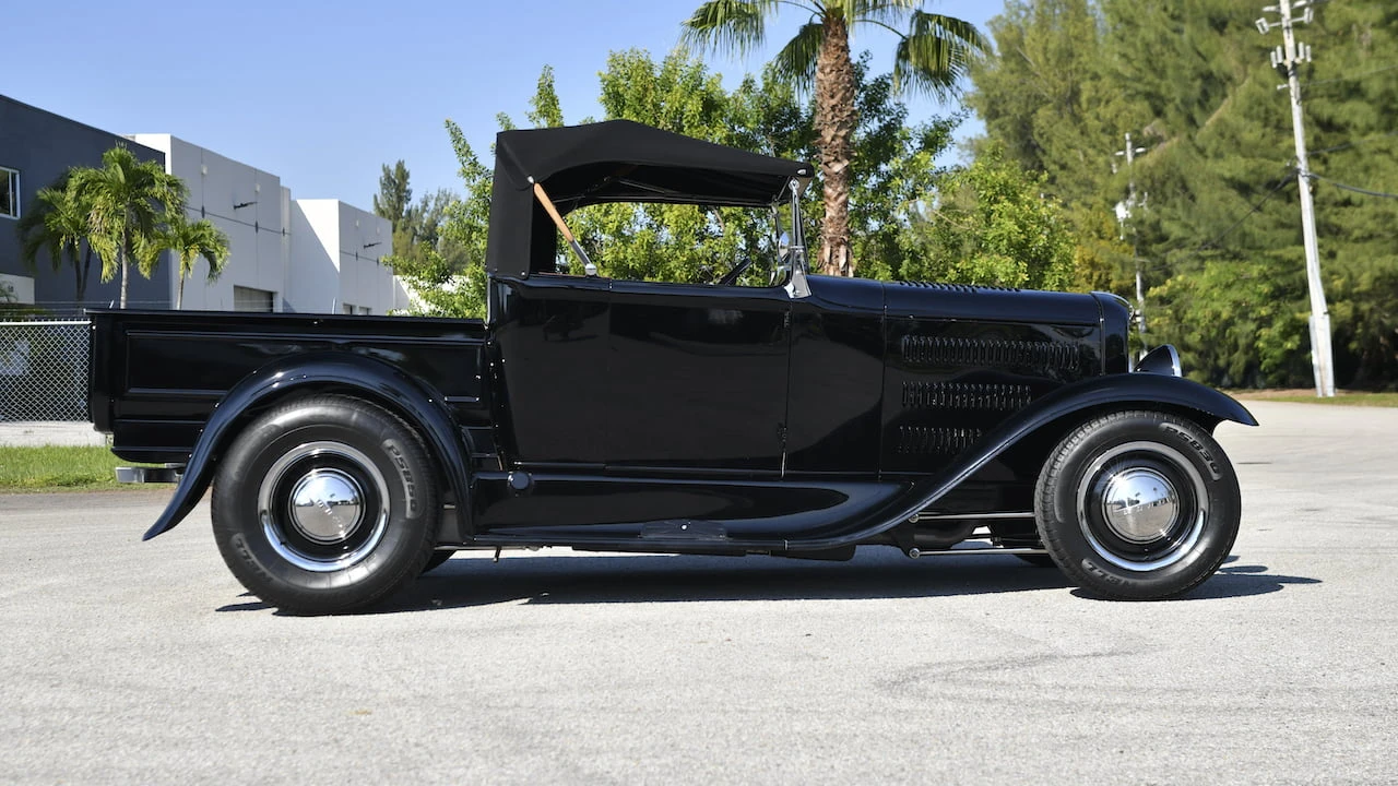 1931 Ford Model A Pickup & Model AA - Image 2 of 31