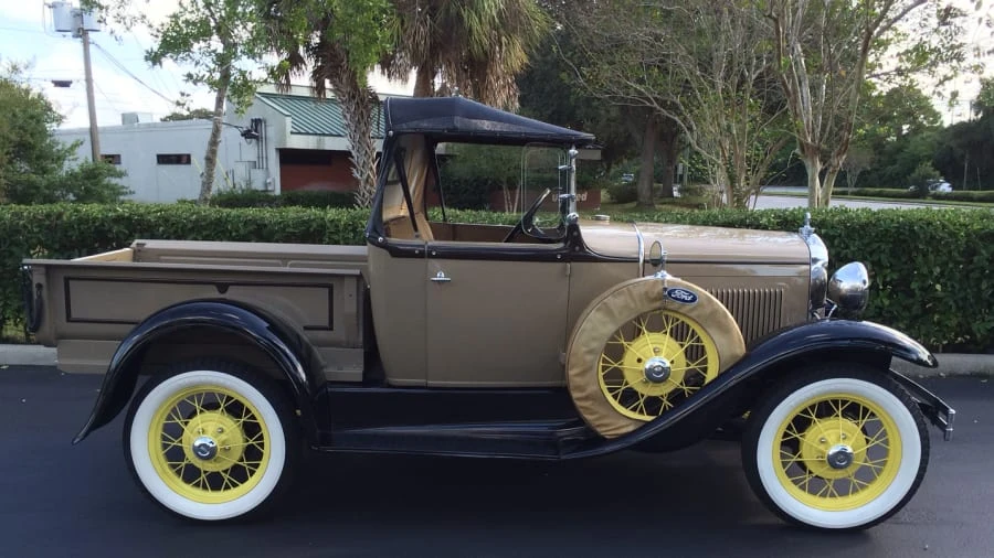 1931 Ford Model A Pickup & Model AA - Image 2 of 6