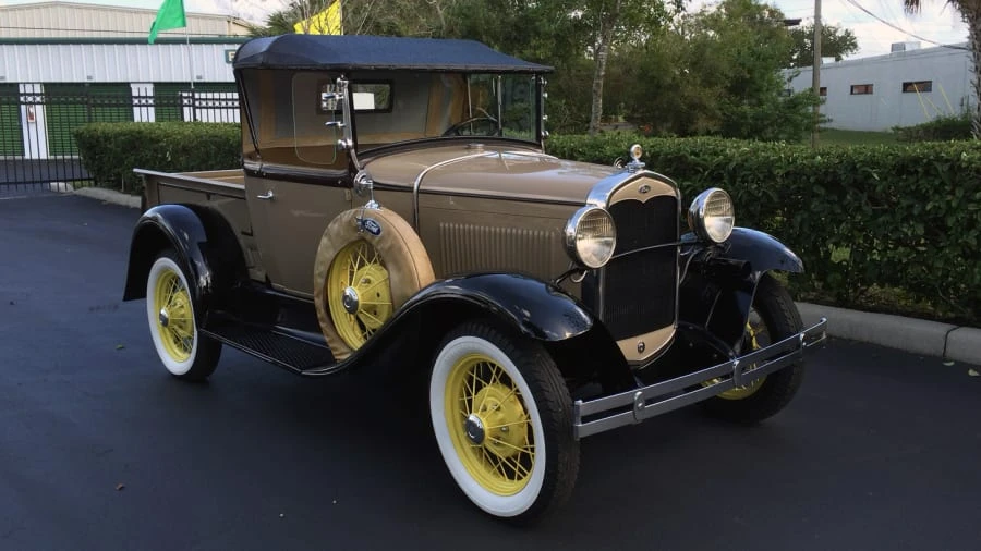 1931 Ford Model A Pickup & Model AA - Image 6 of 6