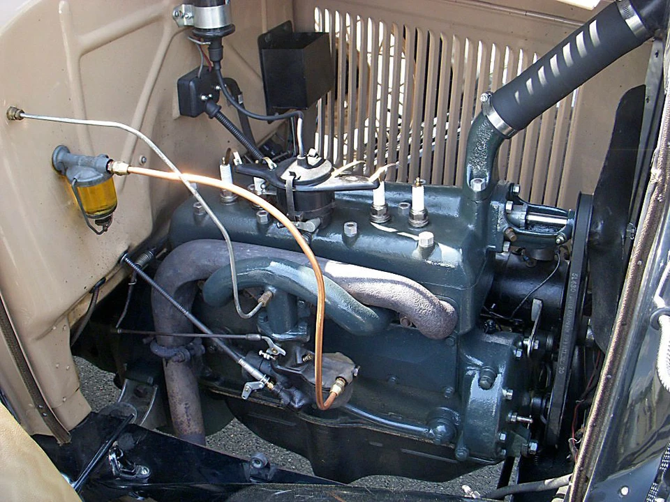 1931 Ford Model A Pickup & Model AA - Image 3 of 3