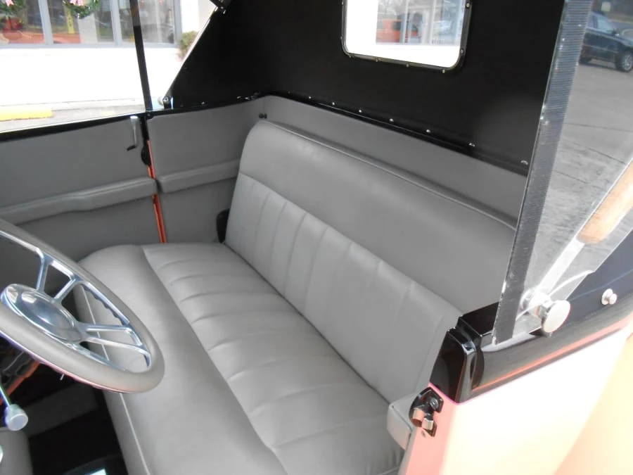 1931 Ford Model A Pickup & Model AA - Image 5 of 12