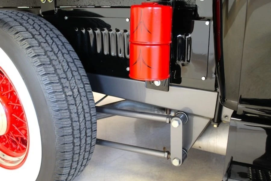 1931 Ford Model A Pickup & Model AA - Image 10 of 12