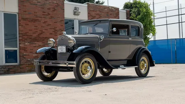 1931 Ford Model A Victoria
