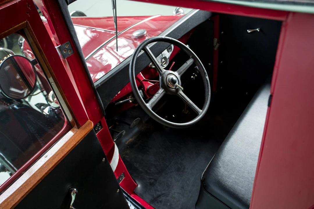 1931 Ford Model A Pickup & Model AA - Image 3 of 4