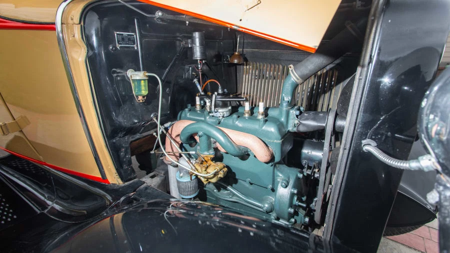 1931 Ford Model A Pickup & Model AA - Image 7 of 15