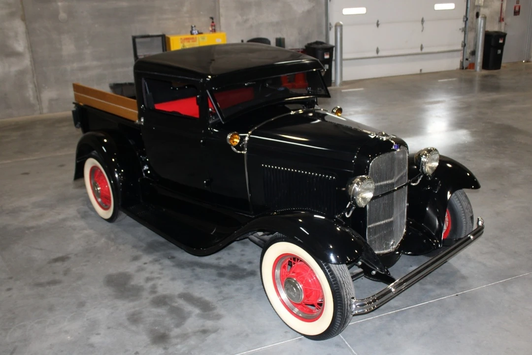 1931 Ford Model A Pickup & Model AA - Image 10 of 12