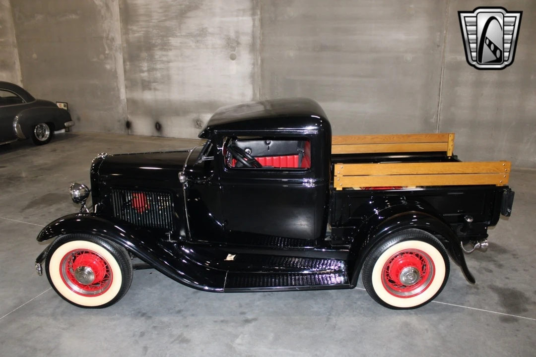 1931 Ford Model A Pickup & Model AA - Image 4 of 12