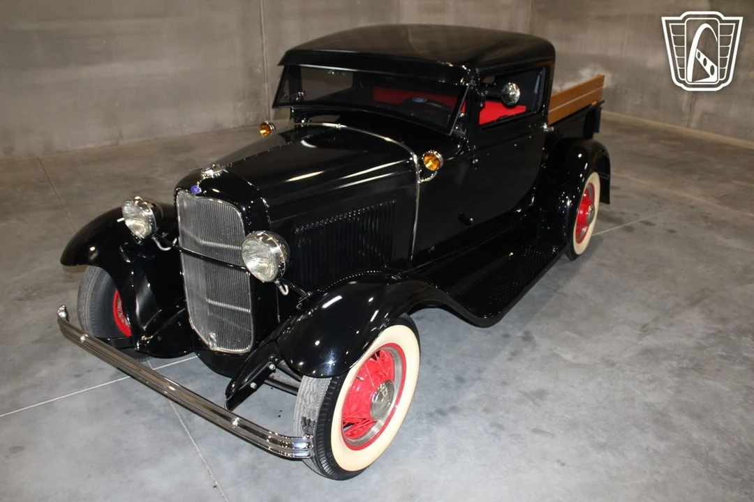 1931 Ford Model A Pickup & Model AA - Image 10 of 12