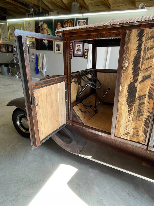 1931 Ford Model A Pickup & Model AA - Image 8 of 8