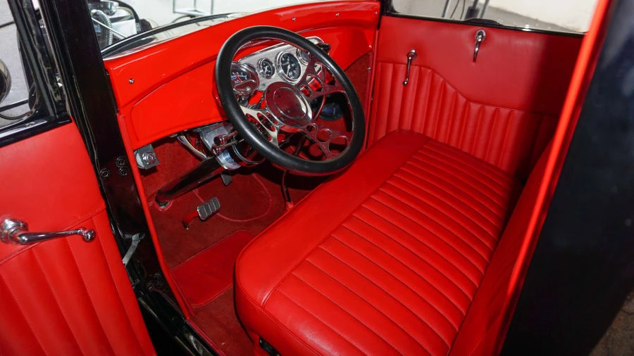 1931 Ford Model A Pickup & Model AA - Image 4 of 12