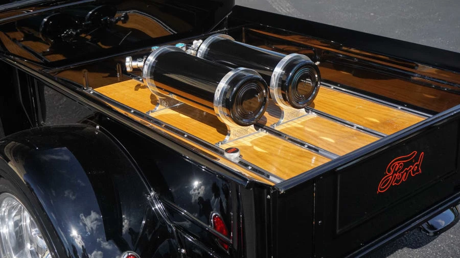 1931 Ford Model A Pickup & Model AA - Image 8 of 12