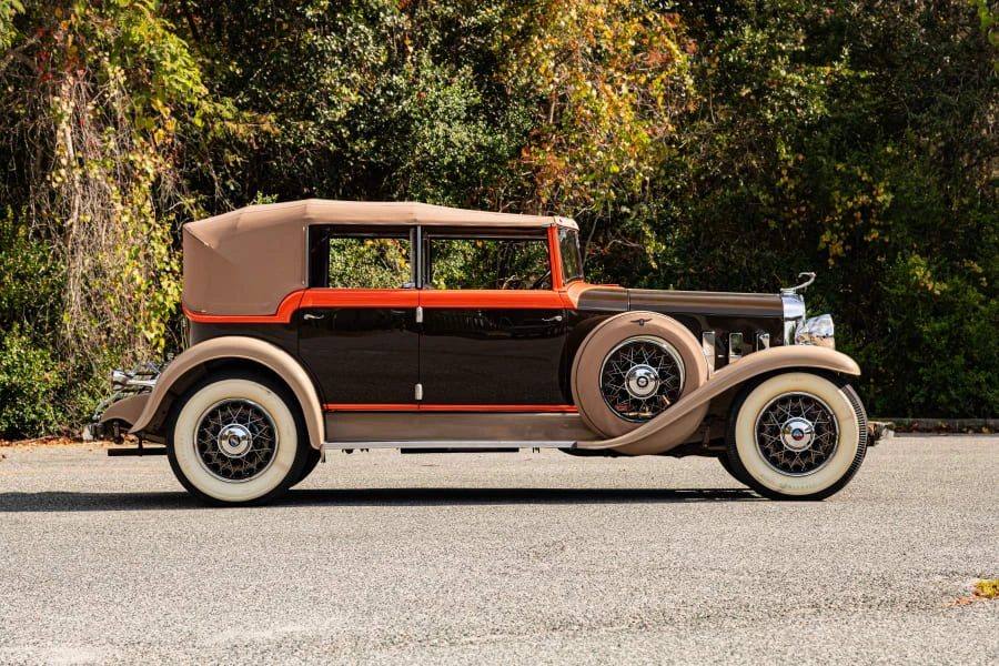 1931 LaSalle - Image 2 of 31