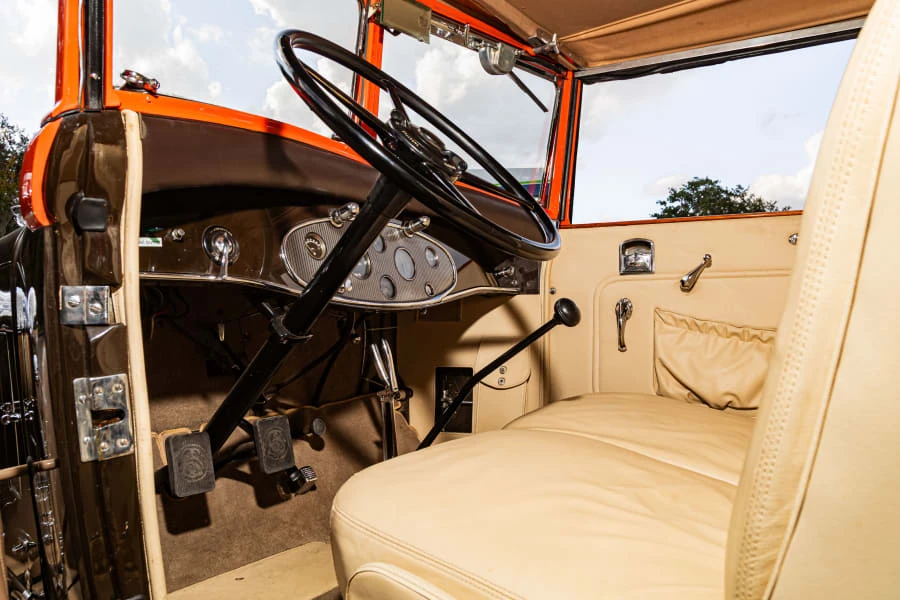 1931 LaSalle - Image 29 of 31