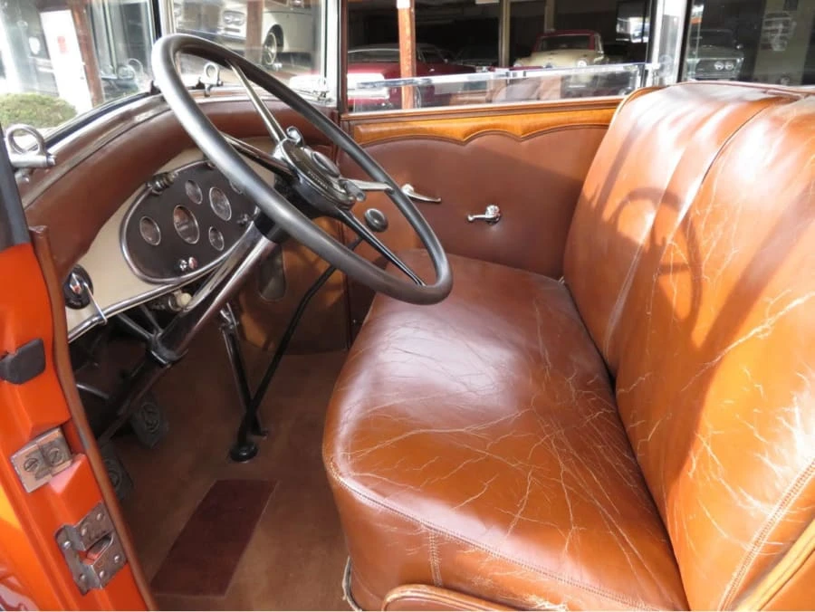 1931 LaSalle - Image 4 of 12