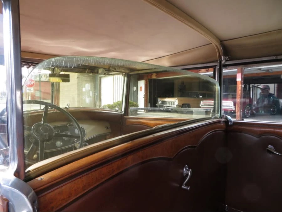 1931 LaSalle - Image 7 of 12