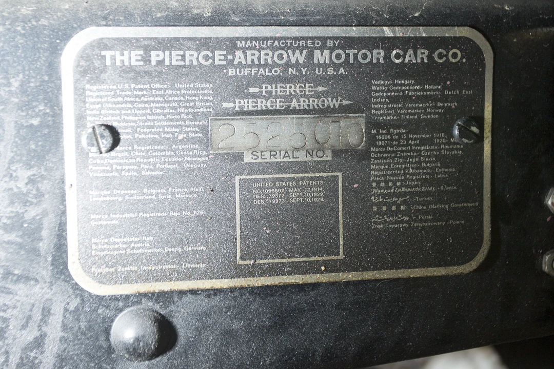 1931 Pierce-Arrow - Image 10 of 29