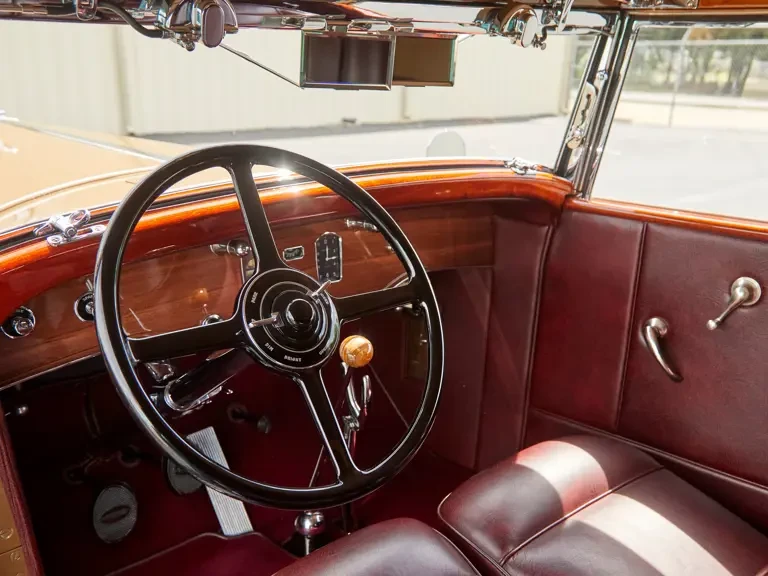 1931 Pierce-Arrow - Image 5 of 31
