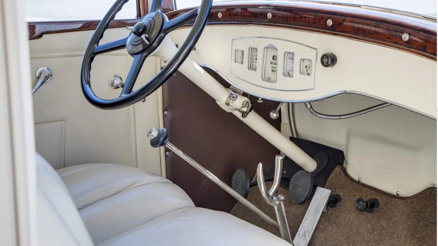 1931 Pierce-Arrow - Image 7 of 20