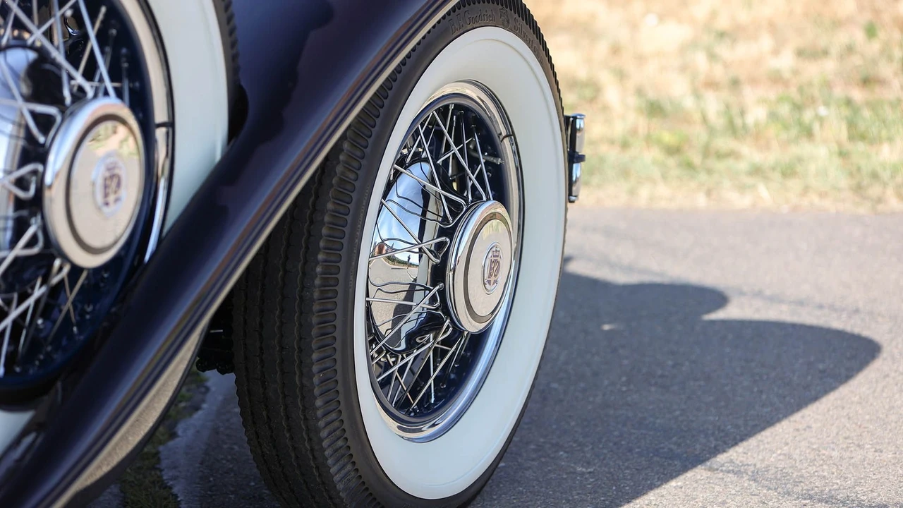 1931 Stutz Vertical Eight - Image 18 of 31