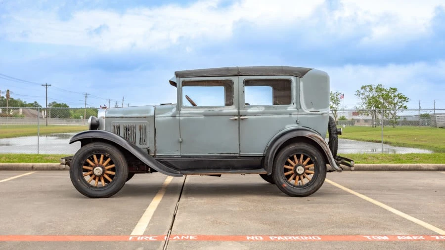 1931 Willys - Image 2 of 11
