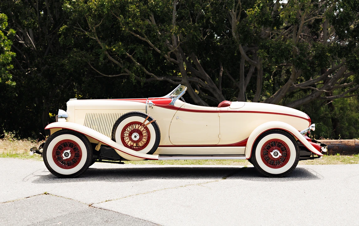 1932 Auburn Twelve - Image 2 of 8