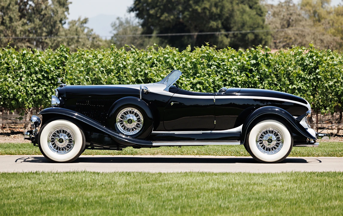 1932 Auburn Twelve - Image 2 of 31