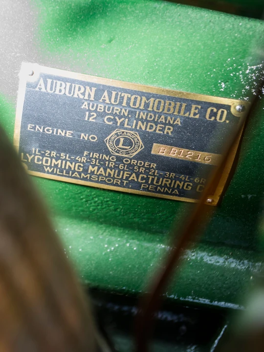 1932 Auburn Twelve - Image 11 of 31
