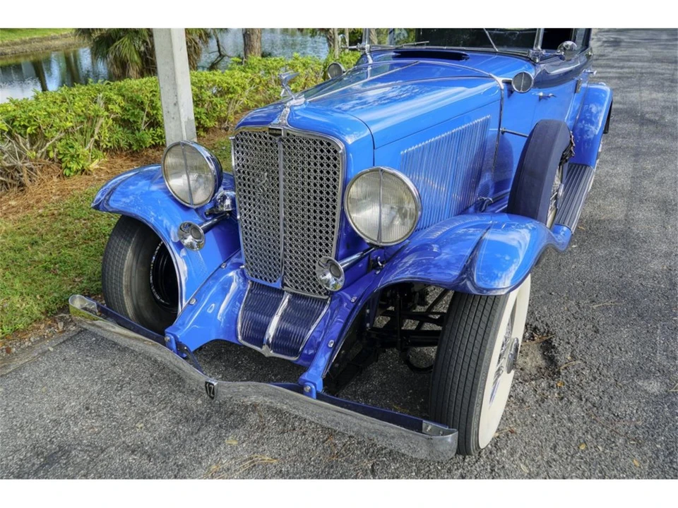 1932 Auburn Twelve - Image 9 of 31