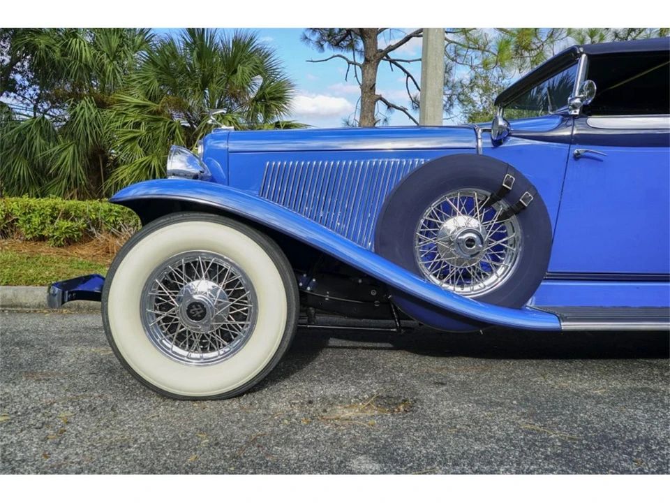 1932 Auburn Twelve - Image 13 of 31
