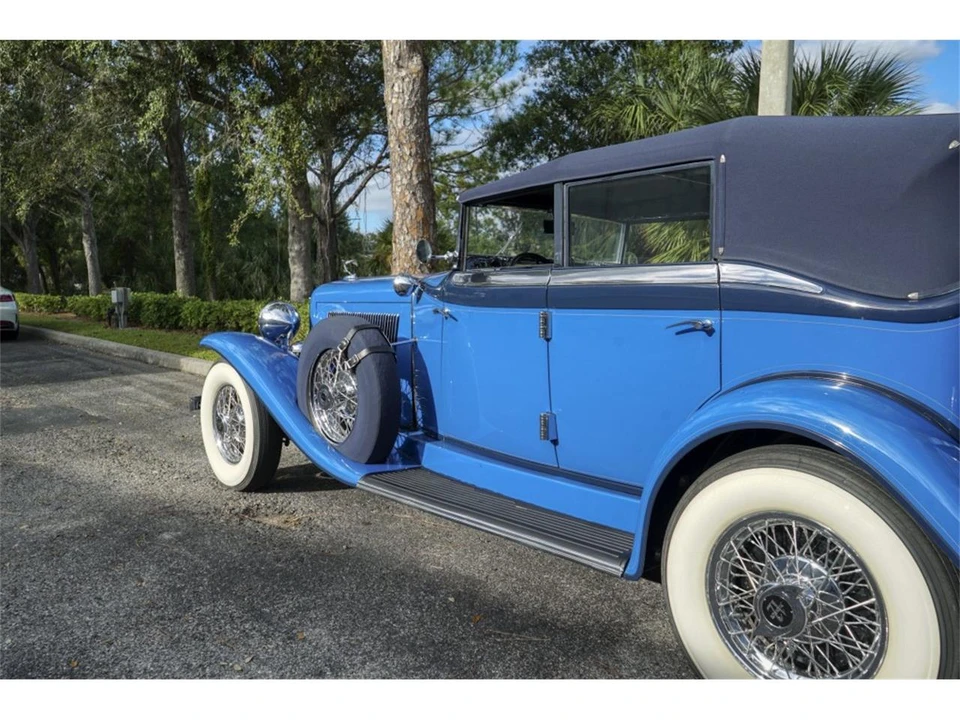 1932 Auburn Twelve - Image 8 of 31