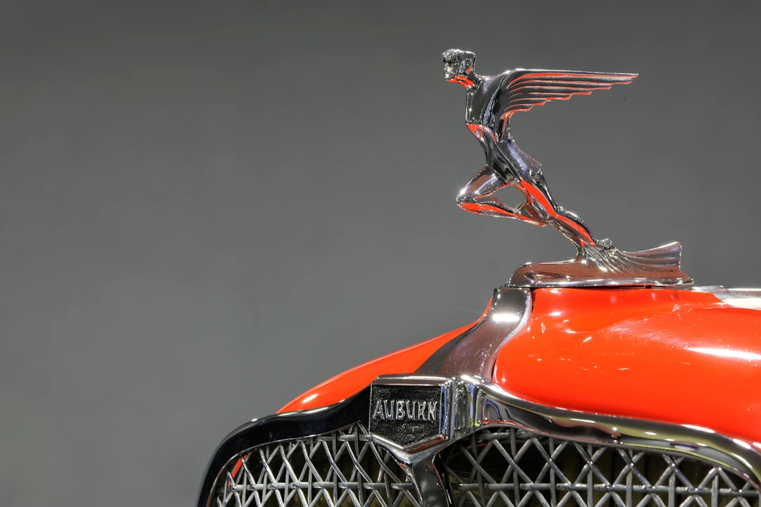 1932 Auburn Twelve - Image 16 of 17
