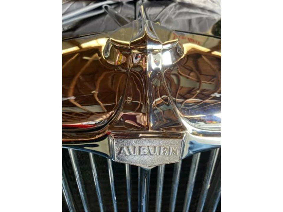 1932 Auburn Eight - Image 22 of 23