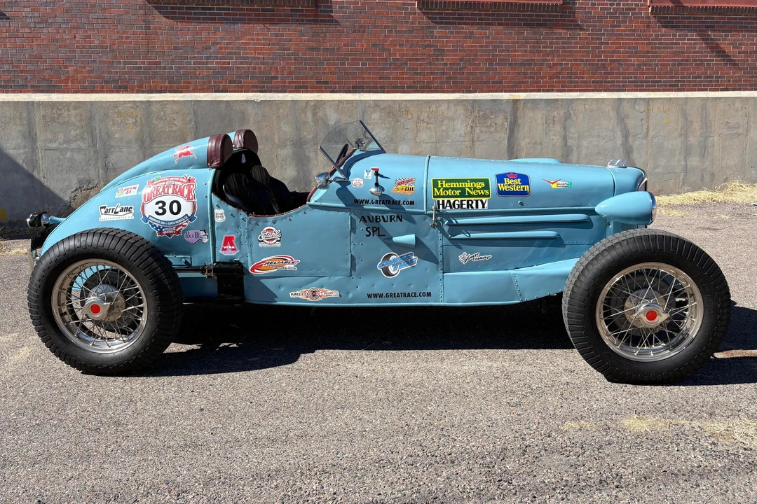 1932 Auburn Eight - Image 3 of 31