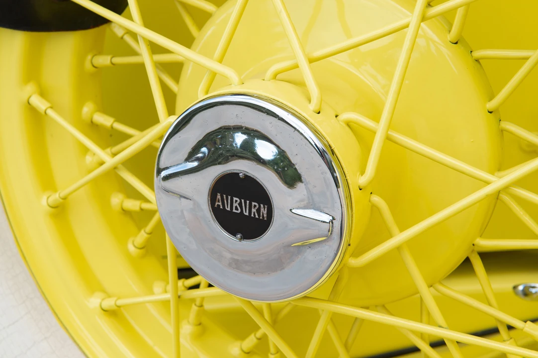 1932 Auburn Eight - Image 5 of 12