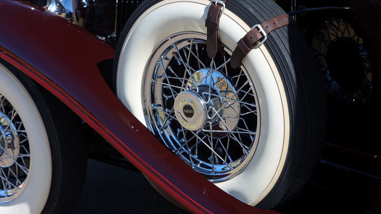 1932 Auburn Speedster - Image 24 of 31