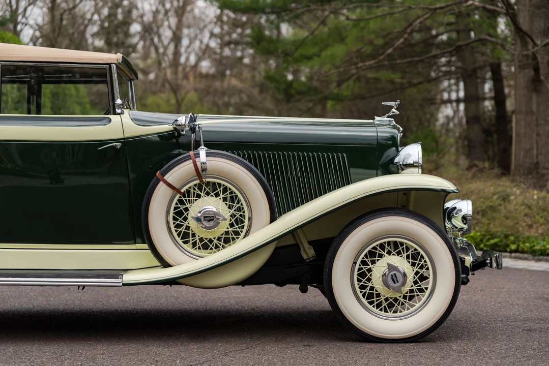 1932 Auburn Eight - Image 24 of 31