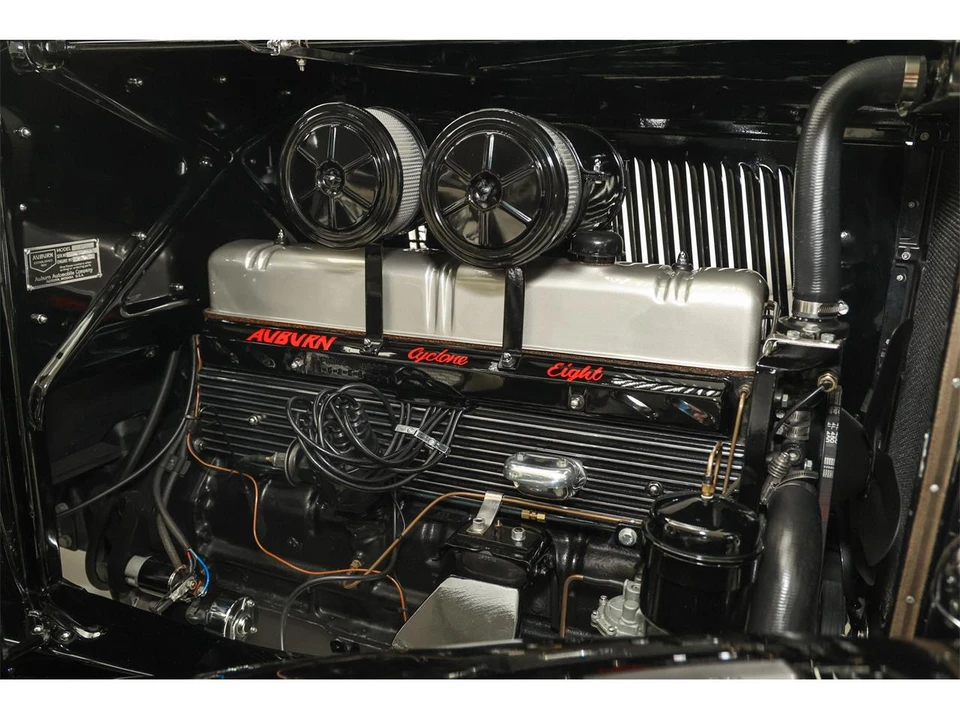 1932 Auburn Eight - Image 13 of 31