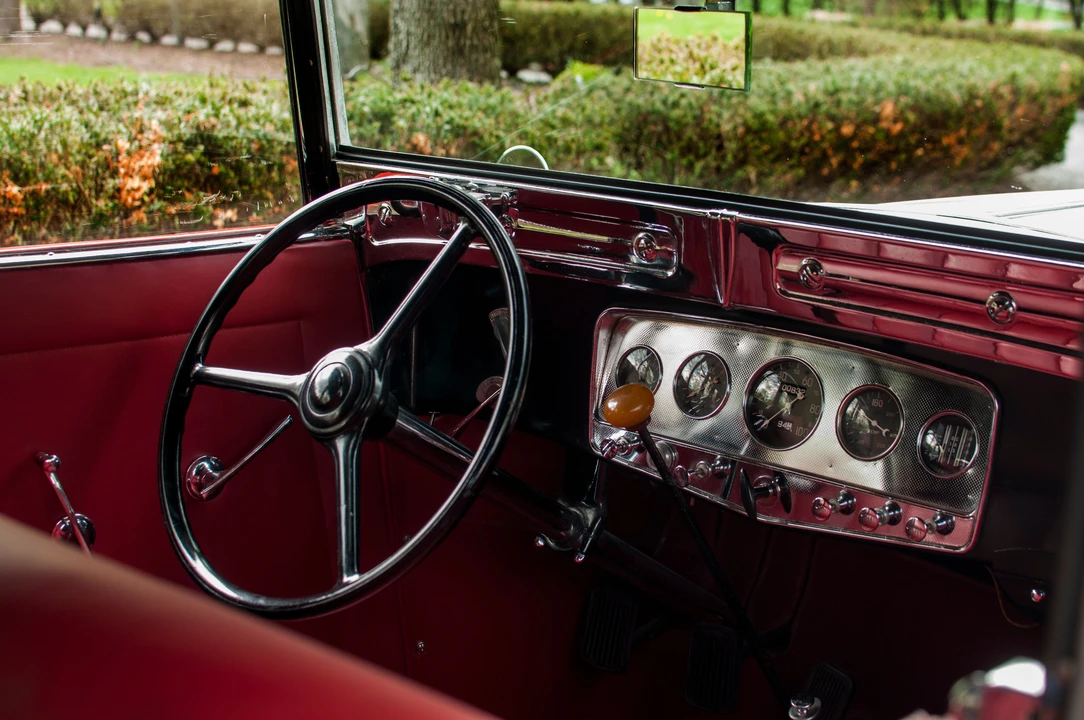 1932 Auburn Eight - Image 5 of 14
