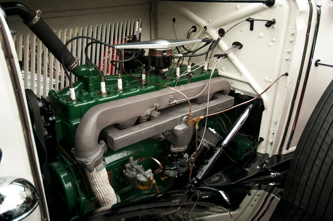 1932 Auburn Eight - Image 2 of 14