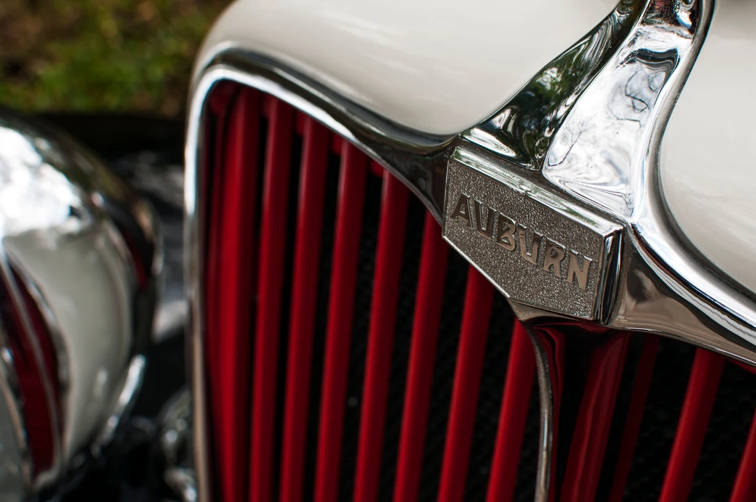 1932 Auburn Eight - Image 9 of 14
