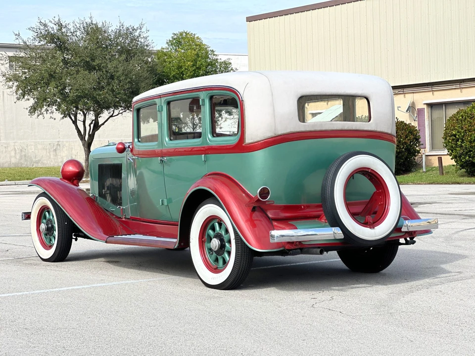 1932 Auburn Eight - Image 16 of 31