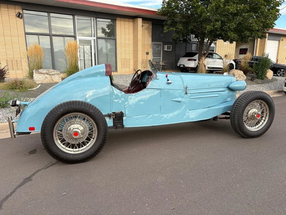 1932 Auburn Eight - Image 14 of 21
