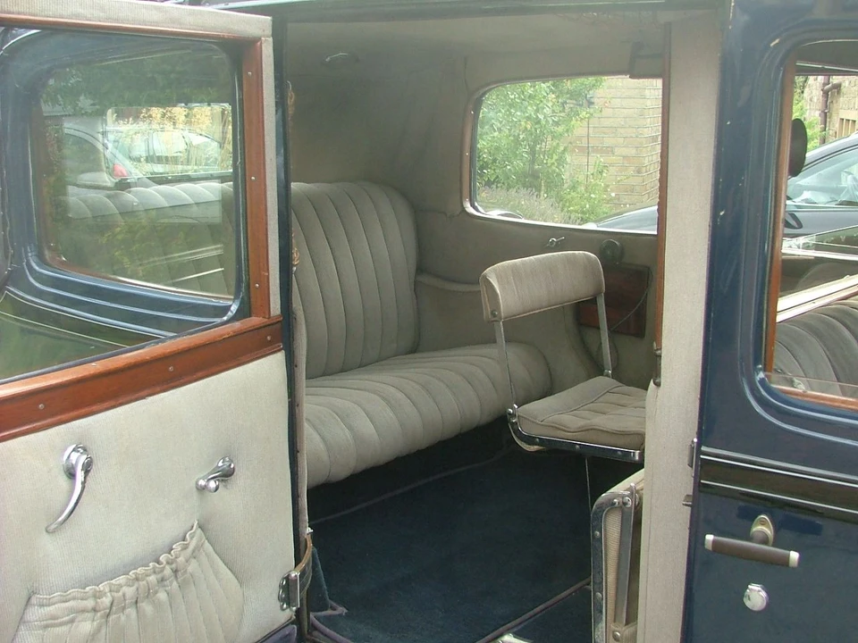 1932 Austin - Image 2 of 4