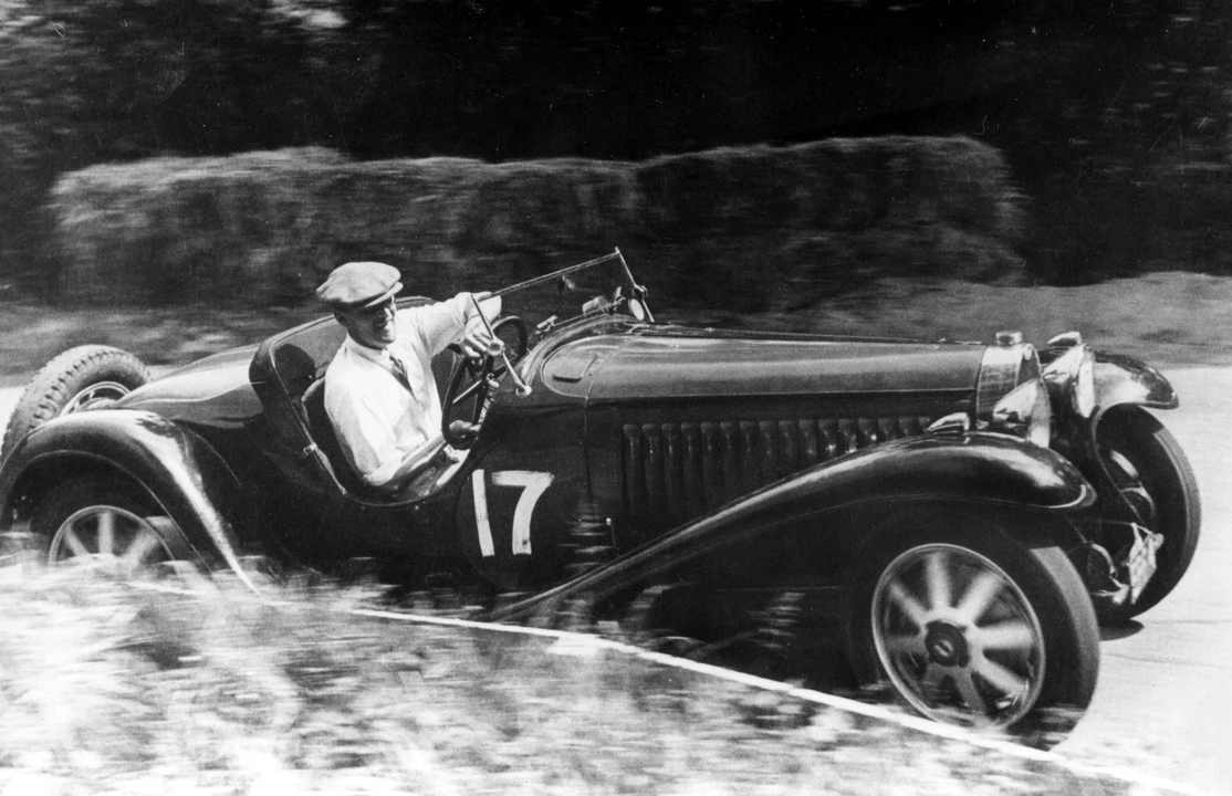 1932 Bugatti - Image 2 of 31