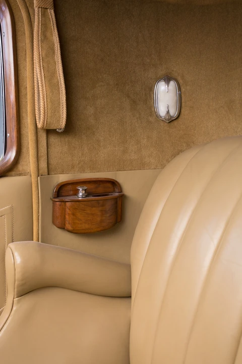 1932 Cadillac V-12 - Image 19 of 20