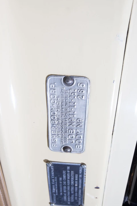 1932 Cadillac V-12 - Image 15 of 20