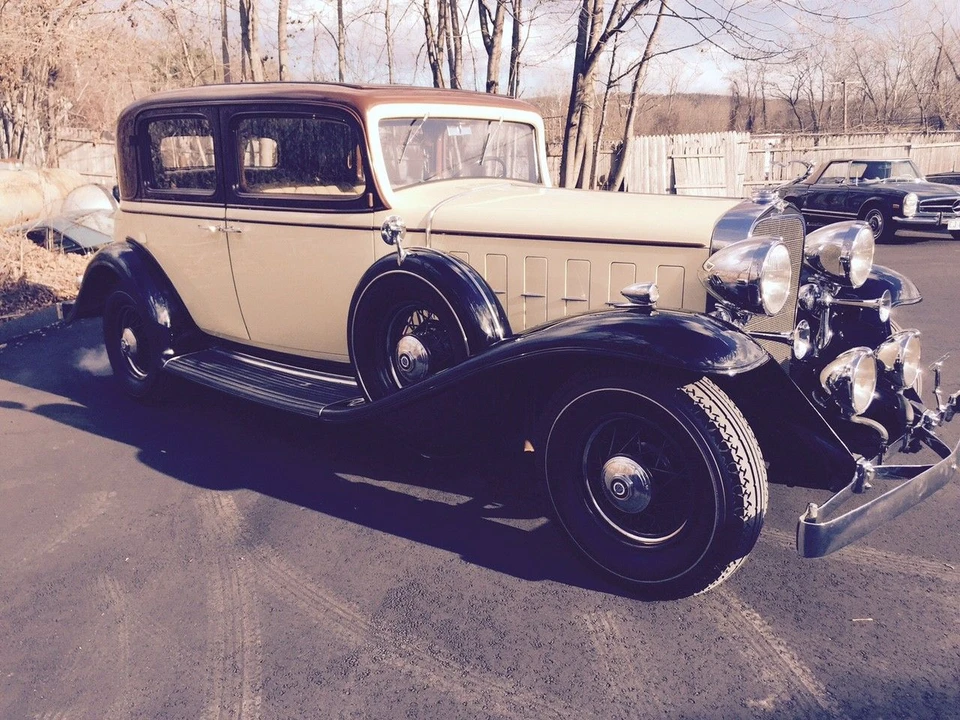 1932 Cadillac V-12 - Image 2 of 20